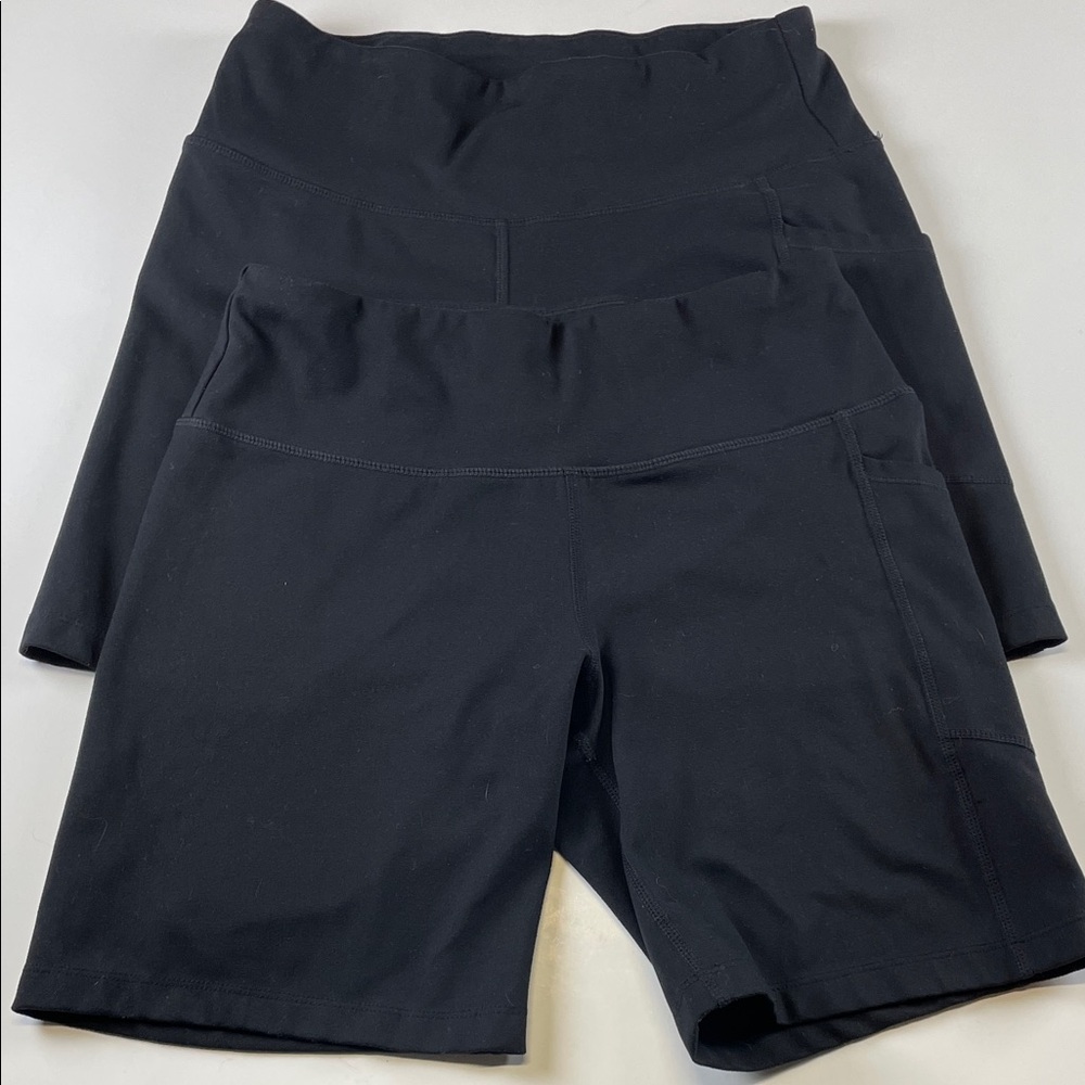 DKNY  Black Biker Shorts Women’s Medium High Rise Stretch Athletic Pockets